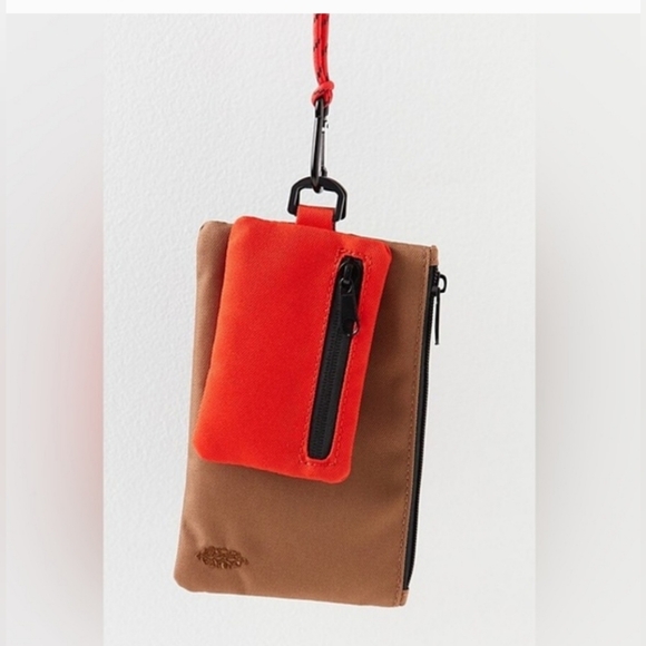 NEW! Free People Movement Half Time Double Pouch NWOT - Picture 4 of 14